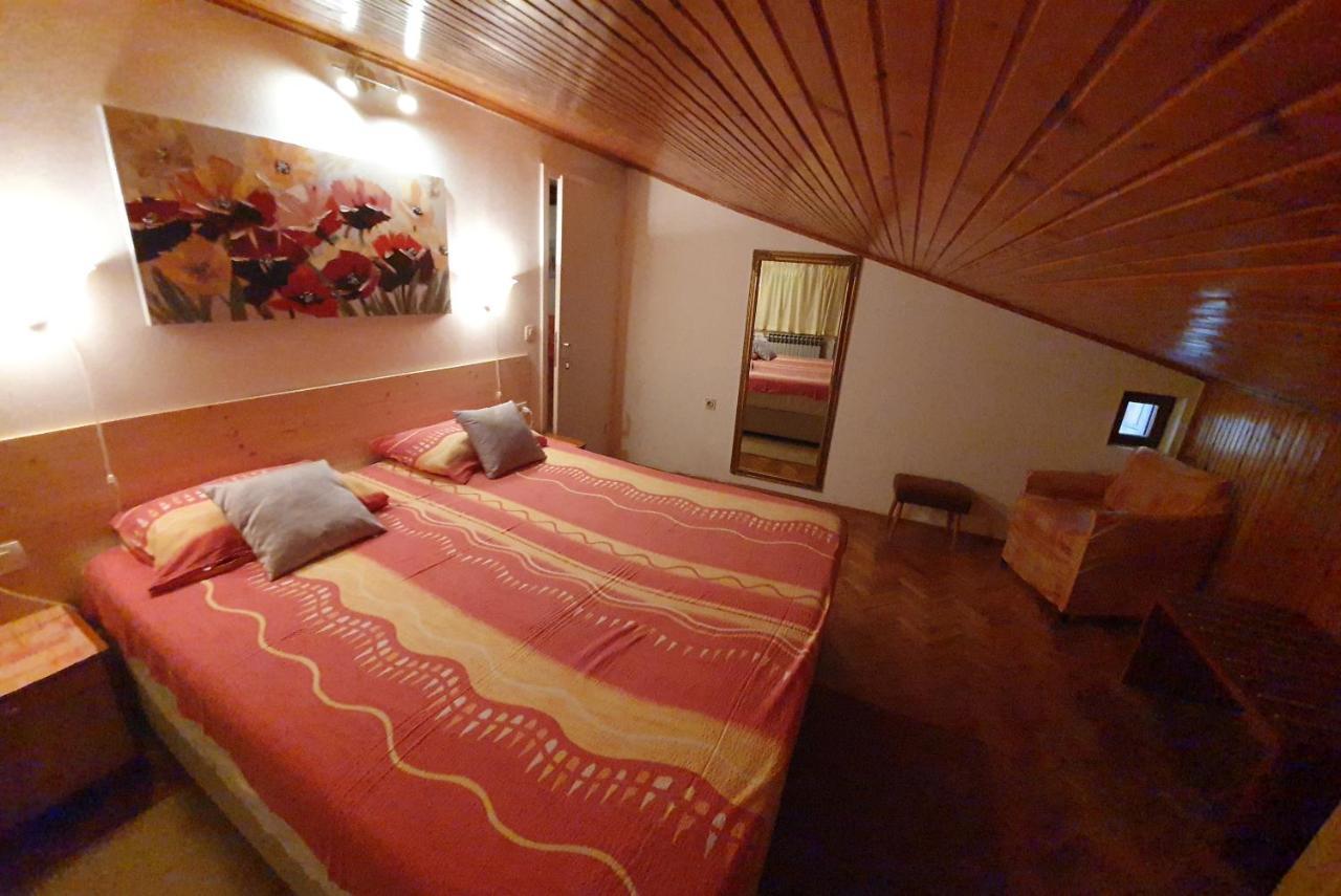 Aneli Rooms & Apartament Rovinj Extérieur photo
